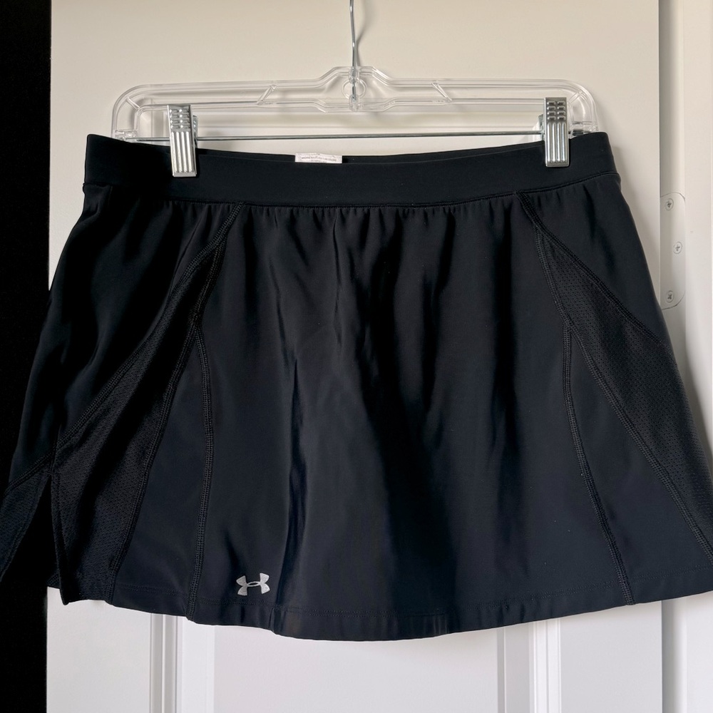 🖤Under Armour Women’s black golf skirt⛳️- size M